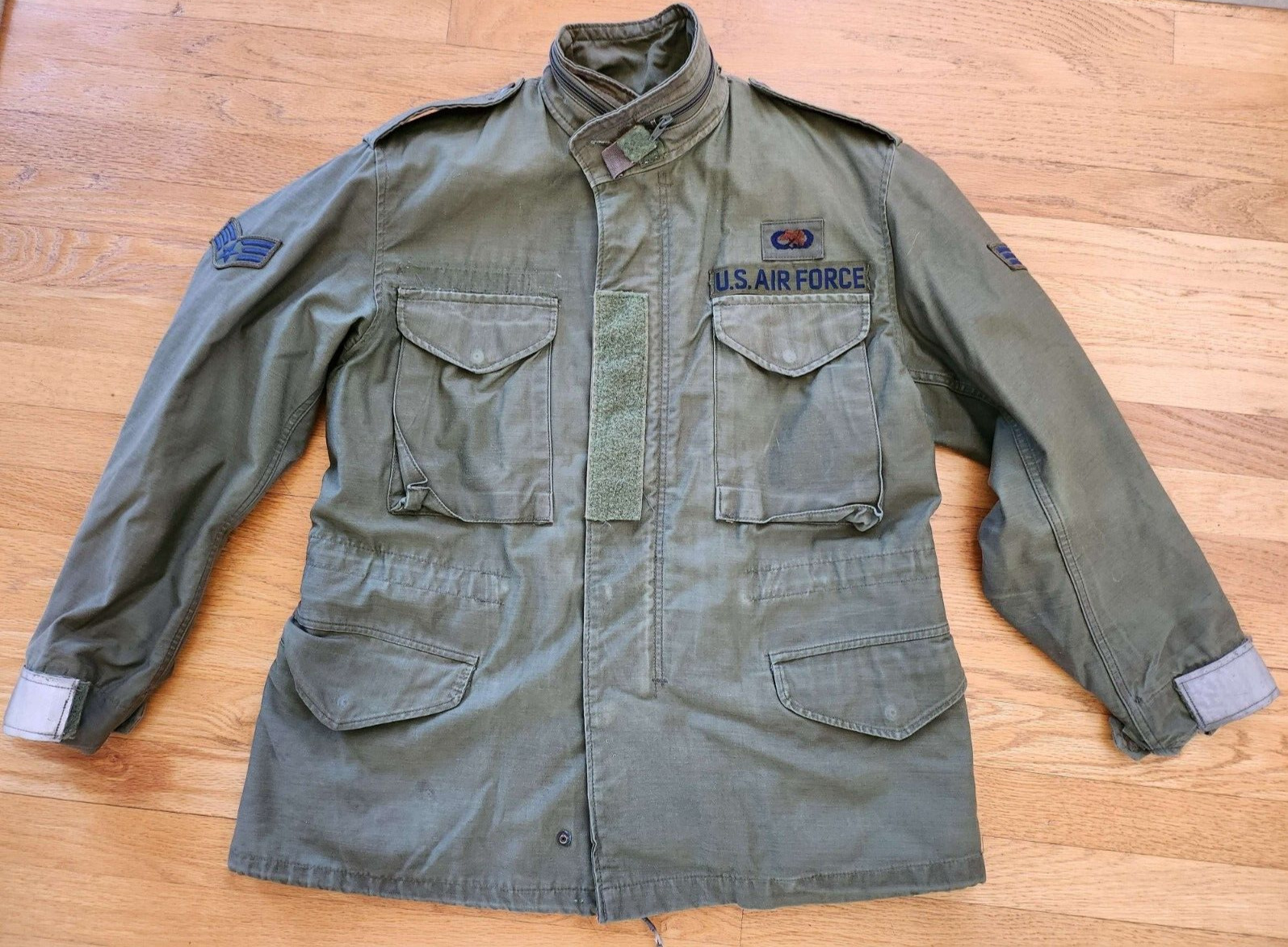 Vintage 1985 U.S. Air Force Patched M-65 Field Jacket Green Size Medium Short