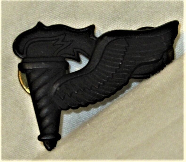 Genuine Army Pathfinder Black Finish Special Forces CIB Green Beret Infantry Pin