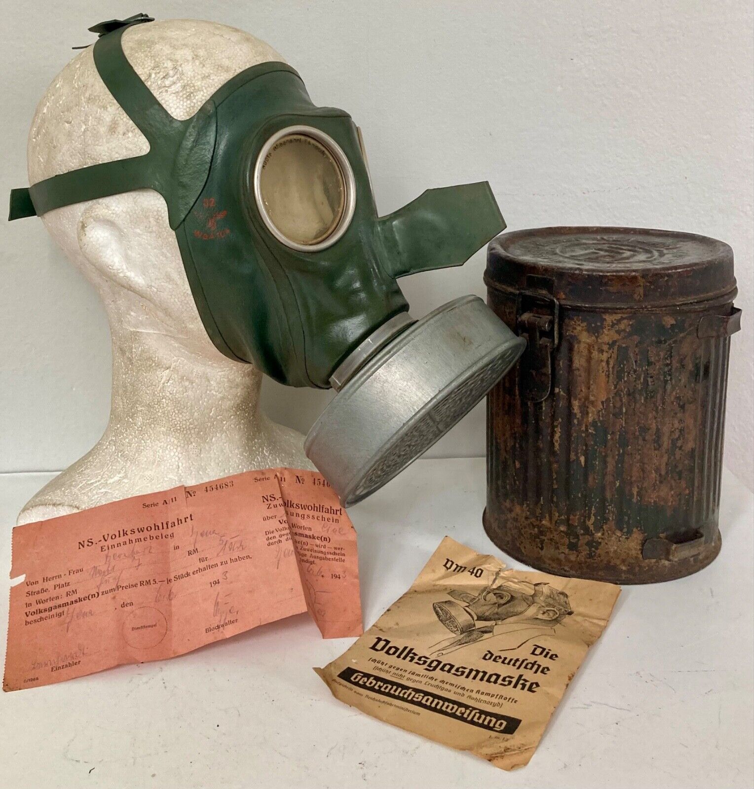 WW2 VM40 German Gas Mask Complete Set