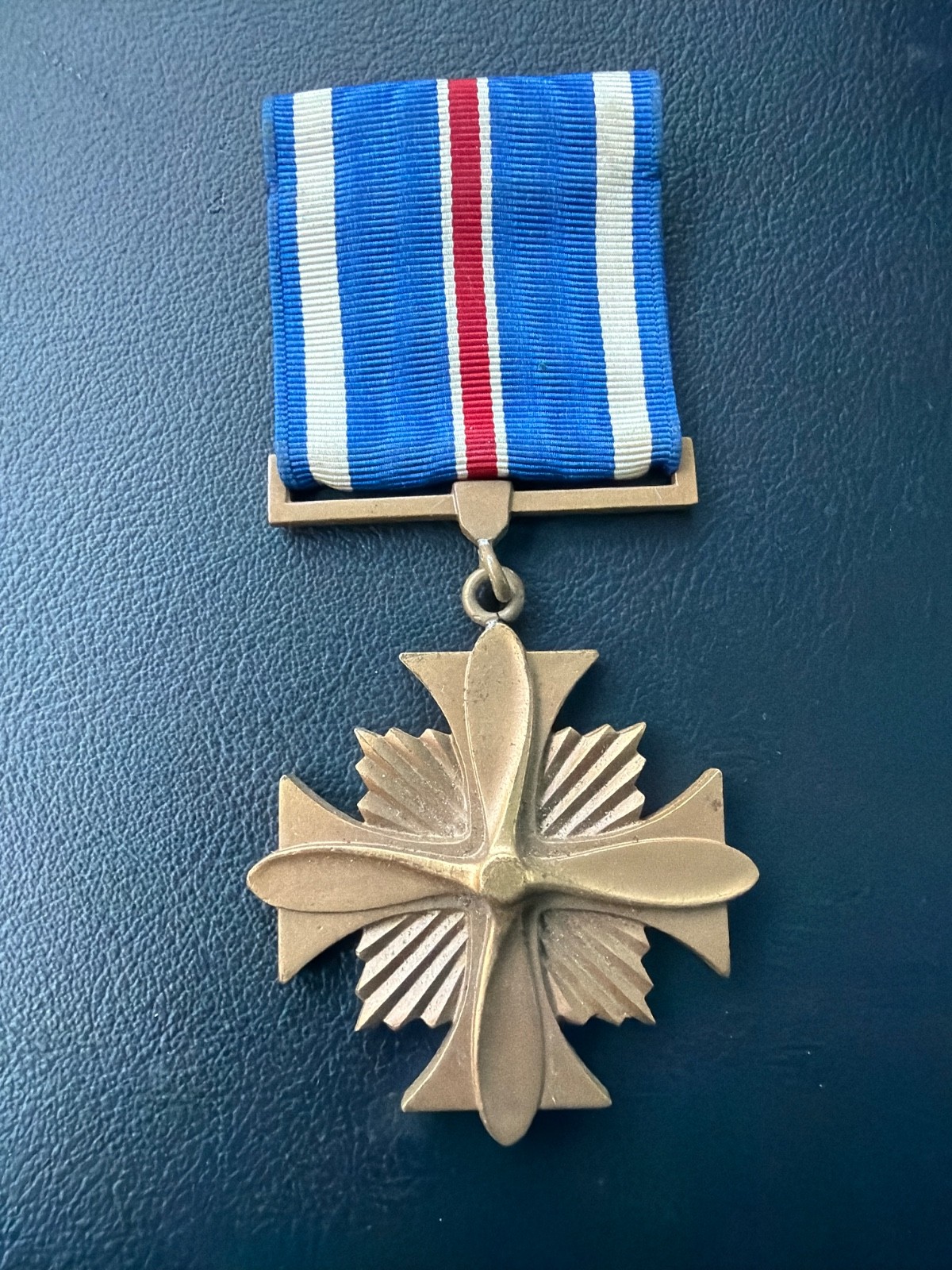 DISTINGUISHED FLYING CROSS MEDAL; FULL SIZE