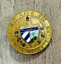 UNIQUE 1902-1952 50th ANNIVERSARY CUBAN REPUBLIC PIN LABEL OFFICIAL VINTAGE
