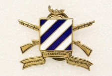Army DI pin 9994 - 3rd Infantry Division NCO Academy - p/b, nhm
