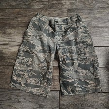 Y2K 2000s Baggy Camo US Air Force Cut Off Cargo Shorts. size 30 xs, Mens