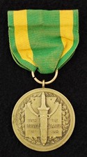 Numbered Spanish War Service Medal with Original Ribbon & Wrap Broach