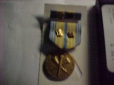US MILITARY ARMED FORCES  RESERVE MEDAL IN BOX