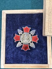 WWII Japanese IJA Wound in Battle Badge Medal Pin In Original Wood Box