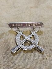 POST WWII USMC Marine Corps Rifle Expert Marksman Badge Pin picture