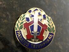 US Army Military Personnel Paratus Triumphare Unit Crest Pin Badge Hat F1 picture