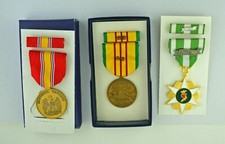 Vietnam Campaign, Service, National Defense Medals, Ribbon Bars 2 Campaign Stars
