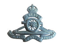 WWII British Army Royal Artillery Officer's Anodised Queen's Crown Cap Badge