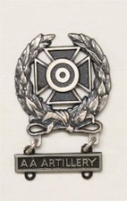 Army Shooting Badge 1144 - Expert w/AA ARTILLERY bar - clutch back