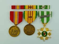Vietnam Campaign, Service, National Defense Medals & Ribbon Bar 2 Campaign Stars