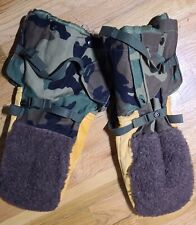 U.S. Military Woodland Camo Flyers Mittens Extreme Cold Weather Size Medium picture
