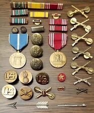 Lot of WWII & Korean War Medals, Bars, Pins, Insignia, Buttons, etc -- 33 Pieces picture