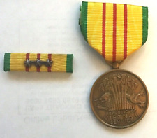 Republic Of Viet Nam Service Medal & Ribbon Bar With Three Combat Battle Stars picture