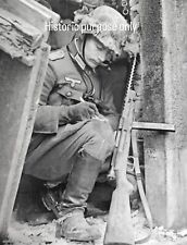 WWII photo Russia, German soldier writing a letter * 4x6 New picture