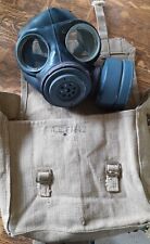 WW2 GAS MASK W/CANVAS BAG AUTHENTIC picture