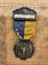 12 Vintage Veteran,  Fraternal and other US Organization Badges