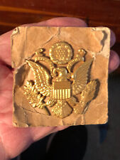 Vintag US ARMY Military E Pluribus Unum EAGLE  Crest Emblem  Gold Hat  Cap Badge picture