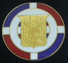 Unknown Military Badge P-7