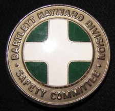 WWII KOPPER'S CO BARTLETT HAYWARD DIVISION DEFENSE PLANT SAFETY COMMITTEE BADGE