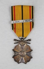 Belgium WWII Civic Medal For War Merit w/Crossed Torches & Clasp - 2nd Class?