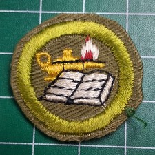 Vintage Boy Scouts of America Reading Merit Badge Book & Oil Lamp Patch