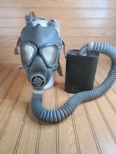 VINTAGE RARE WWII US ARMY U LIGHT WEIGHT SERVICE GAS MASK W/CANISTER FILTER picture