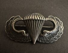 WW2 US Jump Wing Airborne/paratroopers 101st, 82nd Sterling Badge. Rare Maker picture