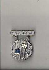 US Air Force  Rifle Rifleman Shooting Competition Marksman badge in silver USAF