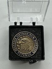 VIETNAM War Veteran Eagle Head Pin Commemoration Hat & Lapel in Case 7/8