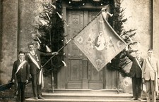 Postcard, flag honour fraternity (AB) 20326
