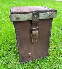 WW2 VICKERS 303 MG SPARE BOX BOX IN LEATHER NICELY MARKED & DATED + GOVT ARROW picture
