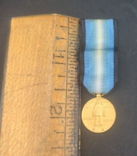 Post WWII/2 US Antarctica Service mini medal. picture