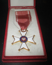 WAR 2 Polish Order of Polonia Restituta Knightt's Cross Medal 1944. Boxed.