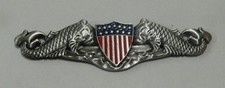 U.S. NAVY SUBMARINE INSIGNIA BADGE WITH STARS/STRIPES SHIELD - ANTIQUE SILVER #2