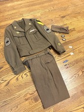 World War II U.S. Army "Ike" (Eisenhower) uniform combat veteran First Sergeant