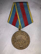 WWII LIBERATION OF WARSAW POLAND RUSSIAN SOVIET USSR RED ARMY MEDAL AWARD picture