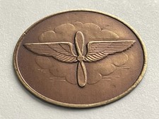 1940S WW2 AIR FORCE PILOT PATCH STYLE EMBOSSED SHINY PATRIOTIC POSTER STAMP F68