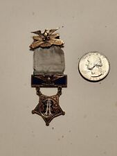EARLY SCARCE 1885 GAR  GOLD PRESENTATION BADGE picture