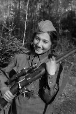 Soviet Girl Sniper in uniform with a rifle Photo Glossy WW2 4x6 inch X picture