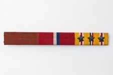 WWII 1/2 Inch Ribbon Bar US Navy Pacific Theater 3 Campaign Stars Pinback