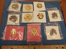 LOT OF 10 - US MILITARY CAP BADGES BERET INSIGNIA - NEW picture