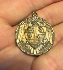 Vintage World War I Wounded French Relief Medal Do Right And Fear No Man 1.25” picture