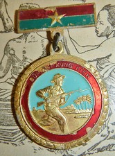 VIET CONG HERO - VC Medal - Valiant Assault Soldier - Vietnam War - NLF - C.406