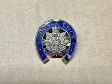 VINTAGE BORDER GUARDS MILITARY GOOD LUCK BADGE HORSESHOE ENAMEL PIN REGIMENTAL
