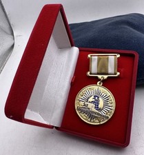UNIQUE UKRAINIAN MEDAL AWARD "VOLUNTEER OF UKRAINE" WITH DOC GLORY TO UKRAINE