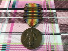 Vintage World War 1 US Victory Medal With 5 Bars