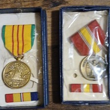 Republic of Vietnam Service & National Defense Medals Vietnam War Era Original