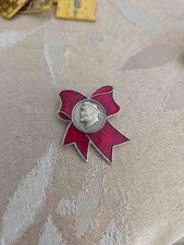 USSR Soviet Russian LENIN Portrait Red Bow Communist Pin Badge